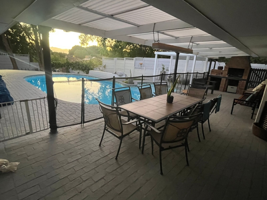 4 Bedroom Property for Sale in Eversdal Western Cape